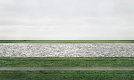 Andreas Gursky's Rhine II