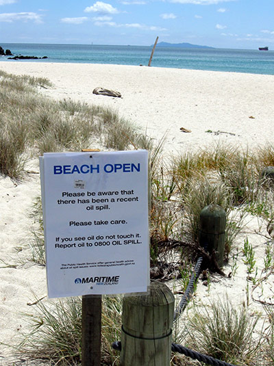 New Zealand oil spill: Many beaches are open but people are being cautioned to be alert