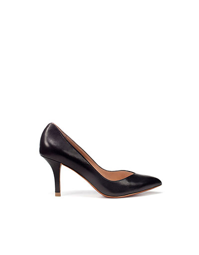 Marilyn get the look: Zara black court shoe