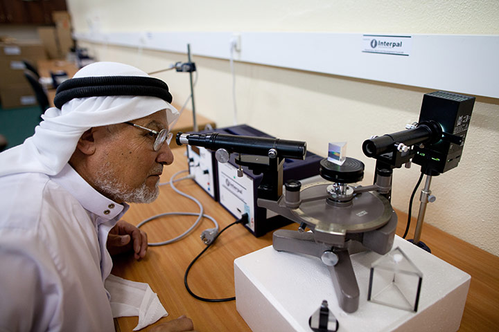 Interpal in Gaza: supporting Optics Lab of the Physics Departmart of the Islamic University