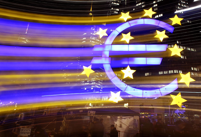 Week in business: The Euro sculpture in front of the European Central Bank