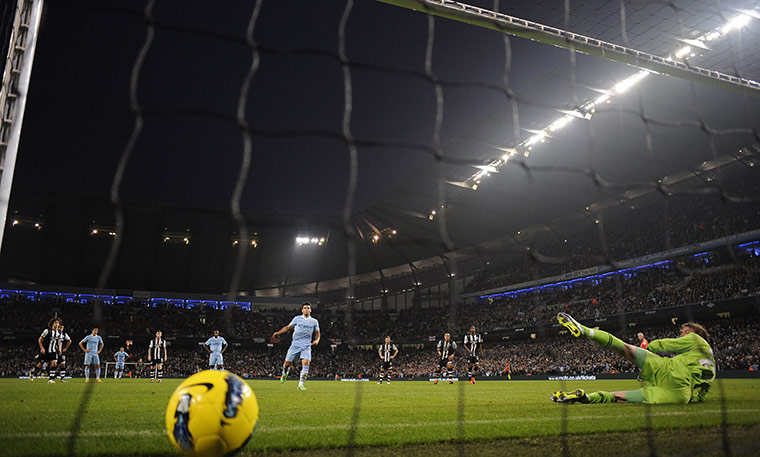 Man City v Newcastle: Sergio Aguero scores Manchester City's third goal 