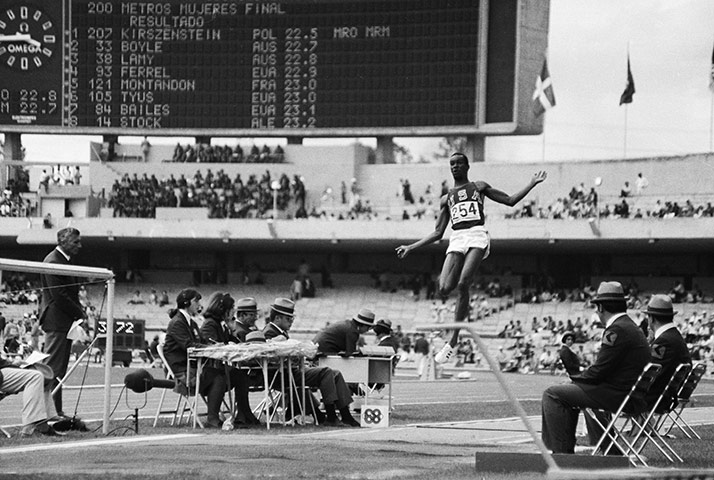 Bob Beamon: Robert Beamon Doing Triple Jump