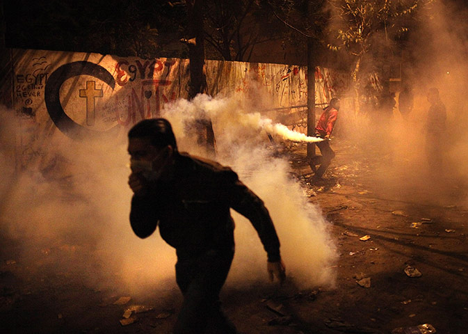 Cairo protests 4th night: Cairo protests 4th night