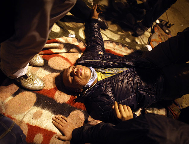 Cairo protests 4th night: Cairo protests 4th night