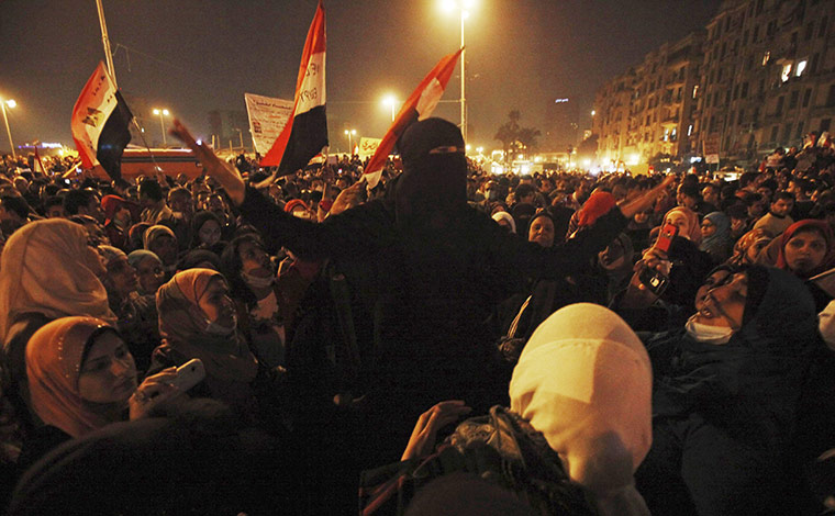 Cairo protests 4th night: Cairo protests 4th night