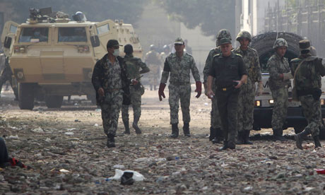 Egyptian soldiers near Tahrir Square