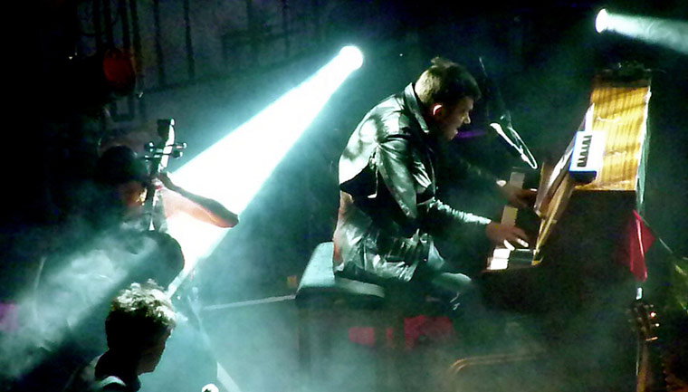 Your Gig Pictures: The Good, The Bad and The Queen 