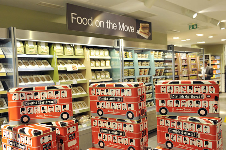 Marks & Spencer in Paris: London bus biscuit tins