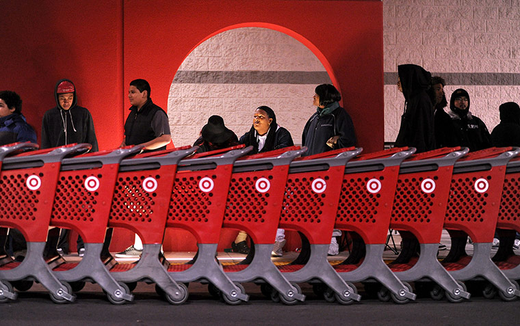 Black Friday: Bargain Hunters descend on the shops