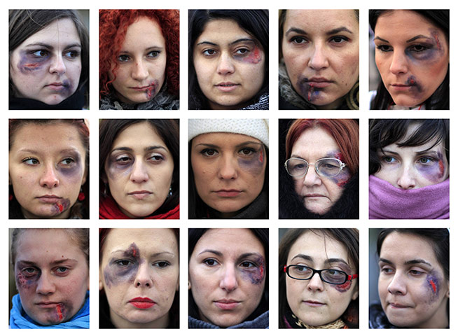 24 hours: Women protestingagainst violence toward women in Bucharest