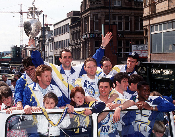 Gary Speed career: Leeds United with the League Championship trophy