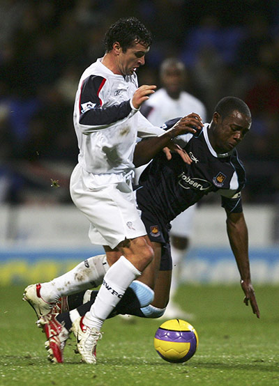 Gary Speed career: Gary Speed against West Ham in his 500th Premier League appearance