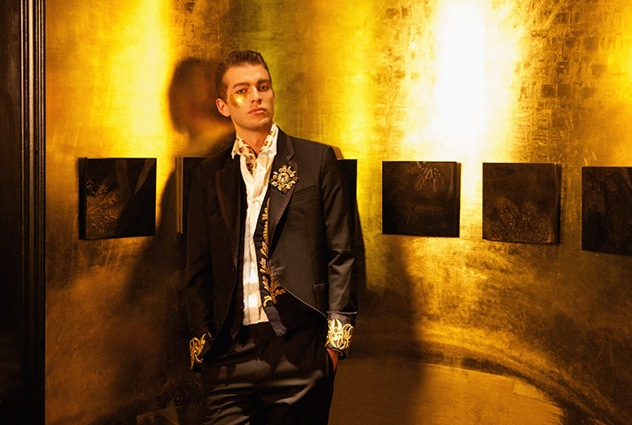 Golden age fashion: Jacket with embroidered cuffs