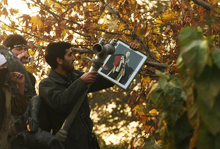 Tehran British embassy: Iranian Demonstrators Break In To British Embassy In Tehran