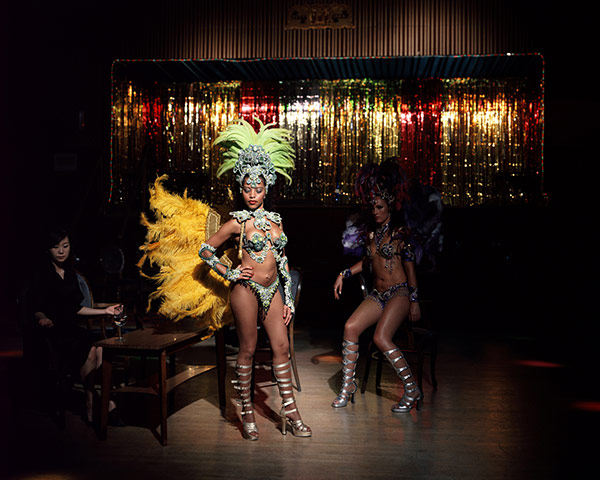 Exhibitionist 0511: Tom Hunter