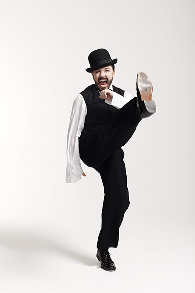 Ricky Gervais: Ricky Gervais: Chaplin6