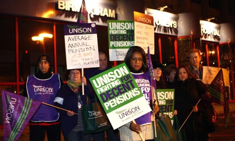 Early strikers outside Birmingham Women's hospital