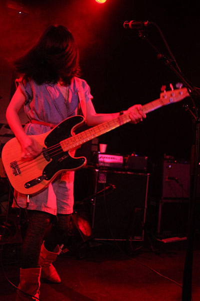 Readers Gig Pictures: Yuck at Sheffield Leadmill, November 2011, by tvdub