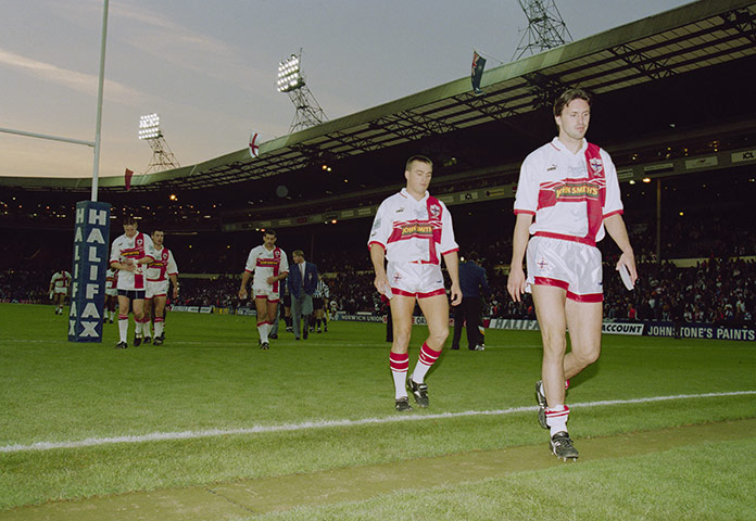 Great Britain v Australia: Dejected England players after the 1995 Rugby League World Cup Final