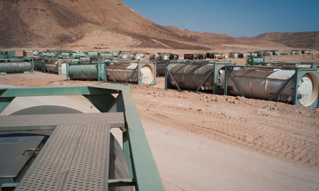 [صورة: Chemical-containers-in-th-007.jpg]