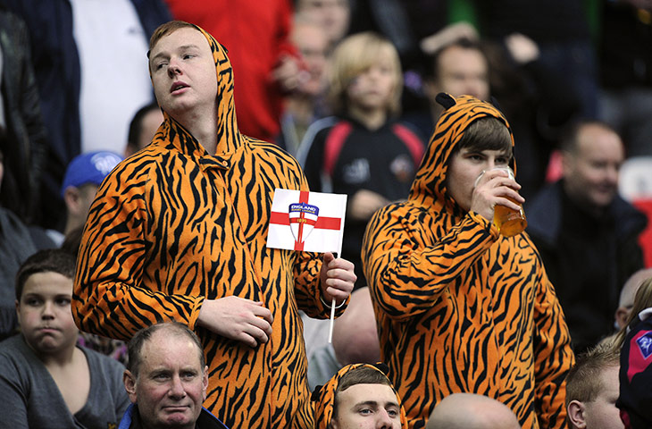 Gillette Four Nations: England rugby league fans in tiger suits