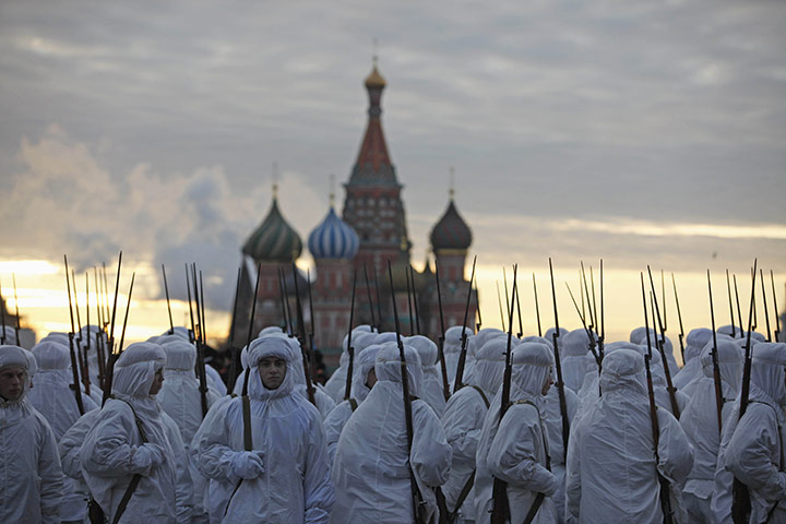 24 hours in pictures: Russia