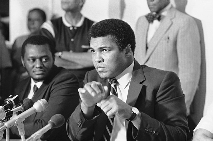 Drama in Bahama: Muhammad Ali at a press conference before his fight with Trevor Berbick