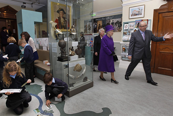 24 hours in pictures: Elizabeth II at The Windsor Museum