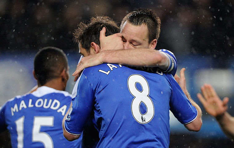 Chelsea v Man City: John Terry hugs Frank Lampard at the final whistle