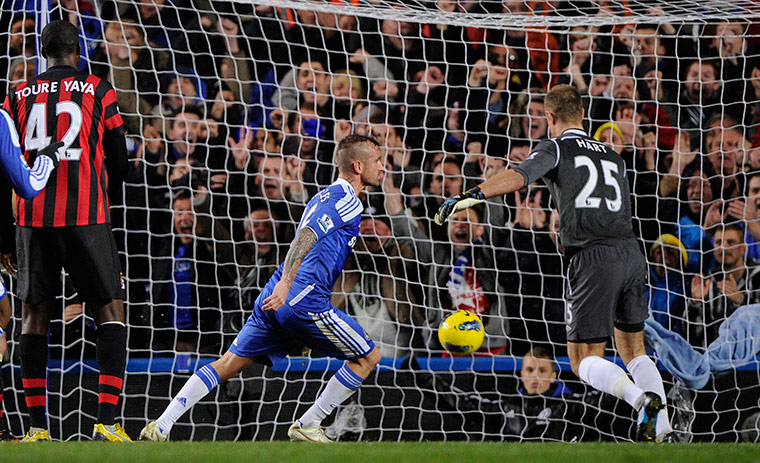 Chelsea v Man City: Meireles scores the equaliser for Chelsea