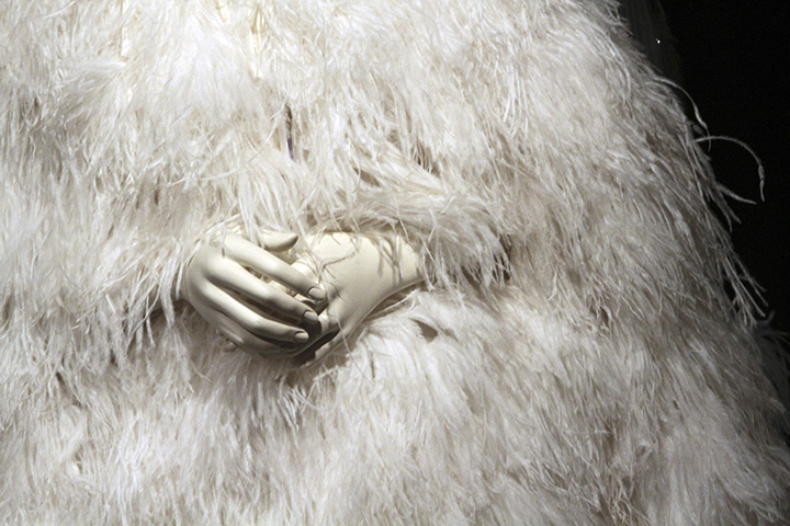 Elizabeth Taylor auction: A white feather evening cape by Chris Levin, Elizabeth Taylor auction