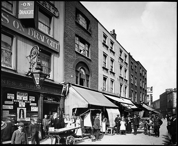 Observer Photobooks : Photobooks to buy at Christmas - Earlham St circa 1913