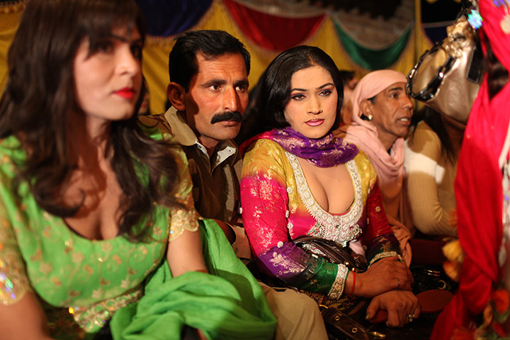 Declan Walsh: Rawalpindi: Pakistani hijras, or transgender men, at a function