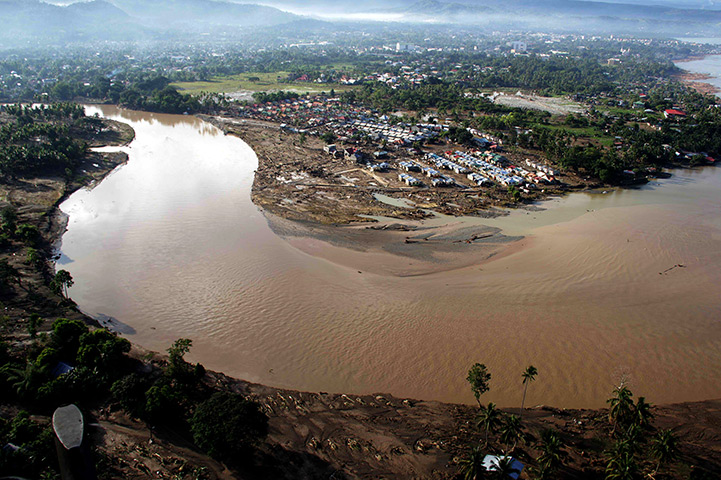Philippines flooding: The damge caused by devastating floods in Iligan City)