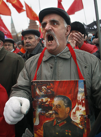 24 hours: Moscow, Russia: A Russian Communist Party shouts during protest