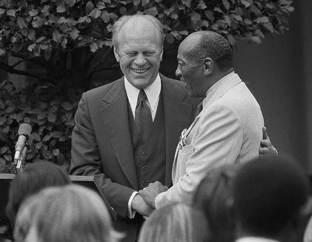 Jesse Owen: President Gerald Ford gives Jesse Owens the Medal of Freedom