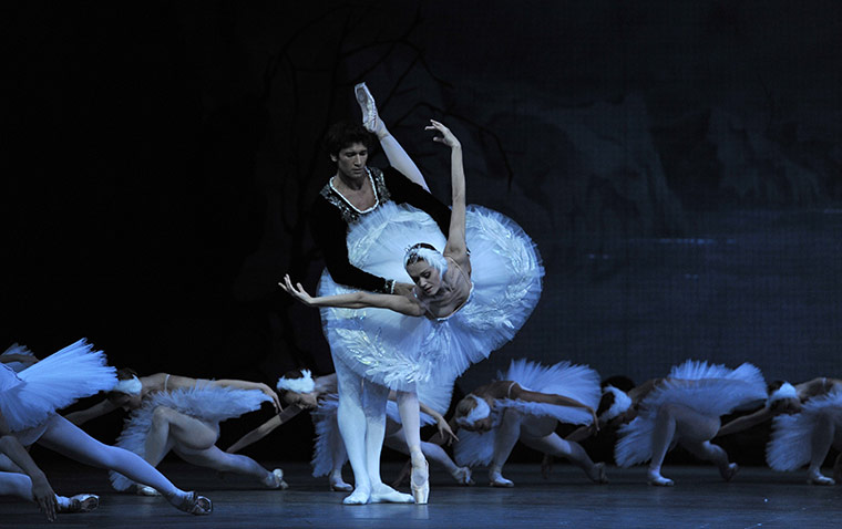 Year in Pics- Theatre: Swan Lake performance in London