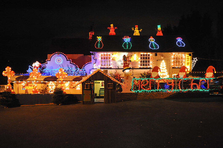 Christmas House Lights: Britain lights up for Christmas