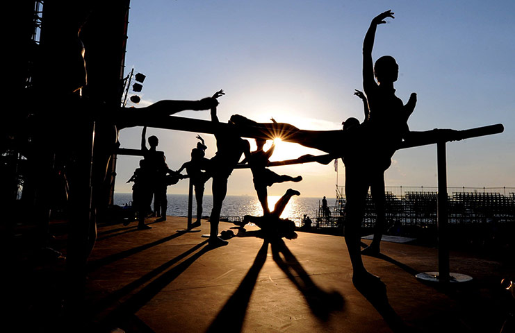 24 hours in pictures: Montevideo, Uruguay: Dancers of Uruguay's National ballet