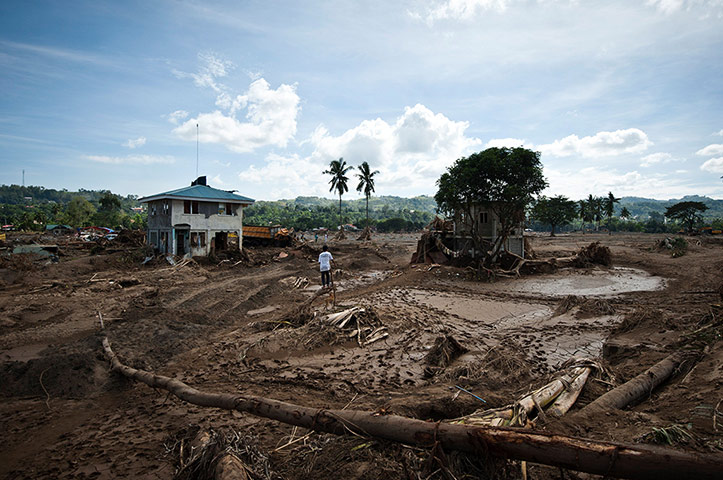 24 hours in pictures: Cagayan de Oro, Philippines: Typhoon Washi destruction