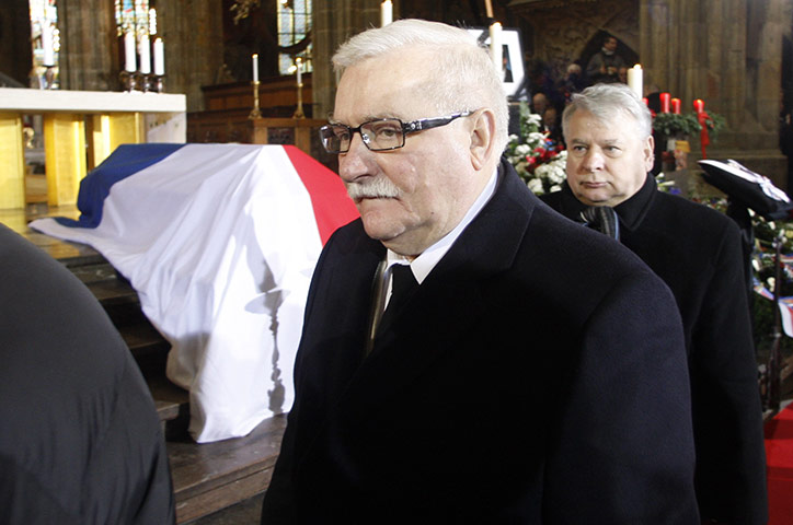 Vaclav Havel funeral : Poland's former President Walesa 