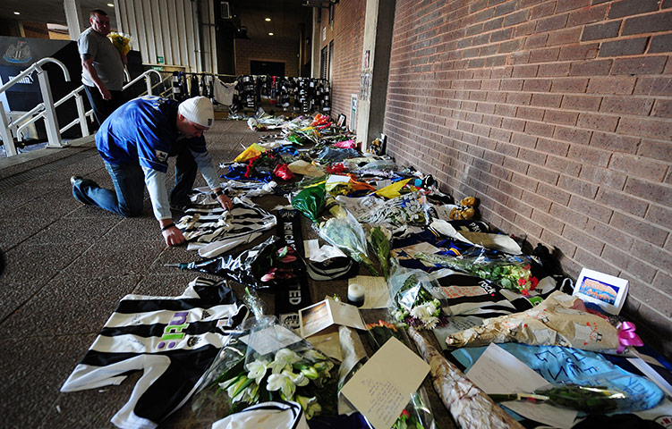 24 Hours: fans lay tributes in memory of former footballer Gary Speed