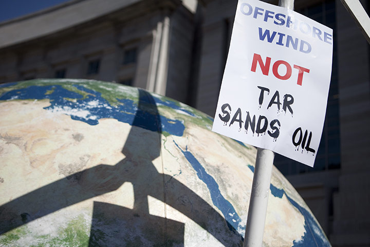 2011 in Environment: Keystone Pipeline Protest And State Dept. Hearing