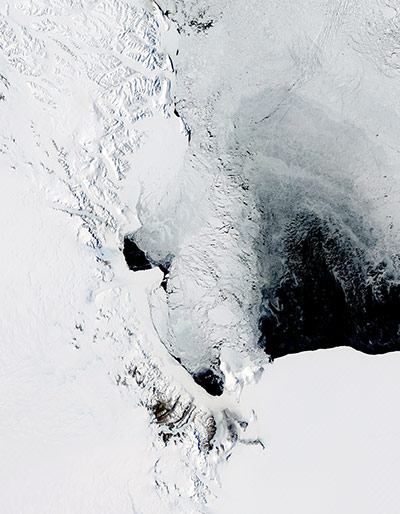 Satellite Eye on Earth: A polynya off the coast of Antarctica