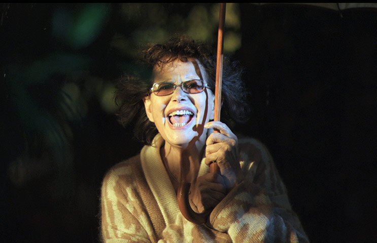 Claudia Cardinale: Claudia Cardinale in Sinyora Enrica ile Italyan Olmak