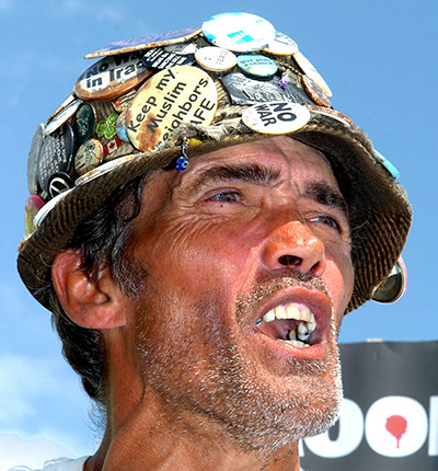 Stop The War: Stop The War: A Graphic History - Brian Haw by Guy Smallman