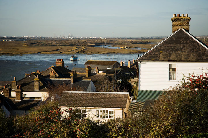 Guardian Camera Club: Louisa Hennessy participates in the photographing your area assignment