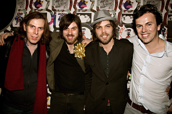 Week in pics: Coombes: Gaz Coombes and brothers