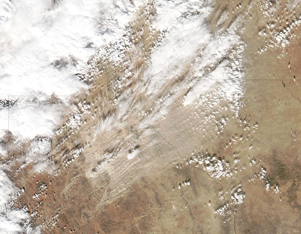 Satellite Eye on Earth: a dust storm blew from northern Mexico